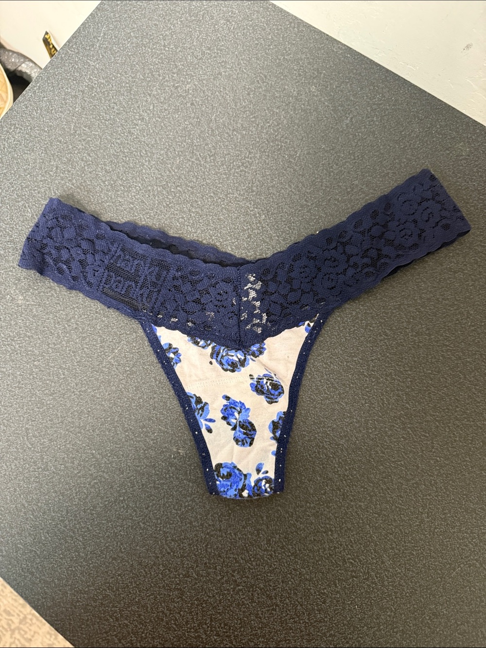 Hanky Panky Navy Lace-Trim Floral' Thong - Blue Floral on White